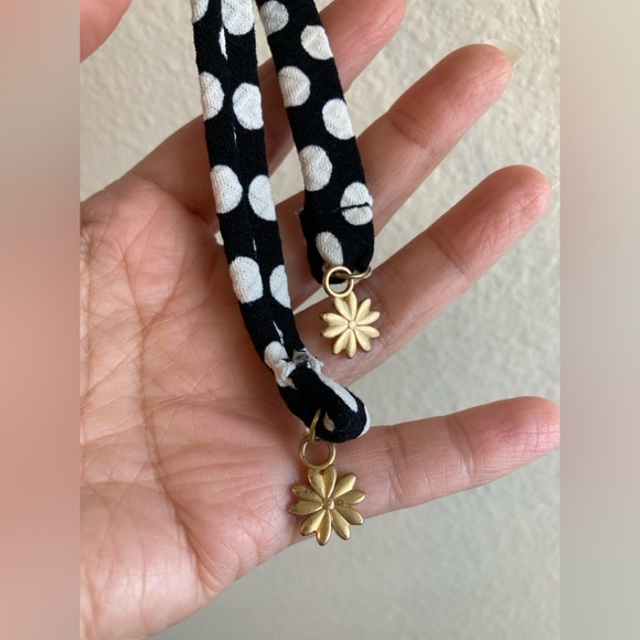 Jessica Simpson Black and White Bikini - Picture 3 of 13